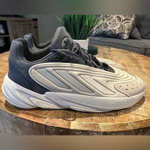 Size 13- adidas Ozelia Low Wonder White Grey